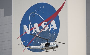 ناسا تكثّف استعداداتها لإطلاق برنامج العودة إلى القمر