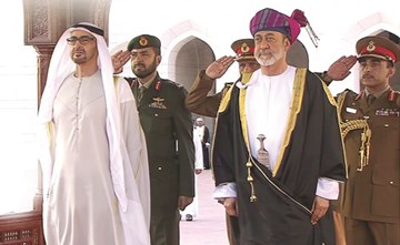 سلطان عُمان ورئيس الإمارات يبحثان تعزيز العلاقات الثنائية