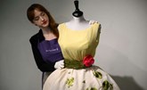 فستان لليز تايلور يُطرح للبيع في مزاد بعدما بقي موضباً لخمسين عاماً