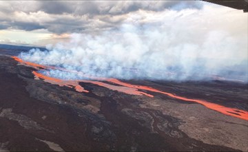 أكبر بركان نشط بالعالم يثور لأول مرة منذ 40 عاماً