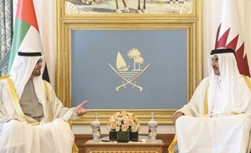 أمير قطر ورئيس الإمارات بحثا تعزيز العلاقات الثنائية