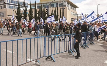 الفوضى تعمّ إسرائيل وتضع حكومة نتنياهو في مهب الريح