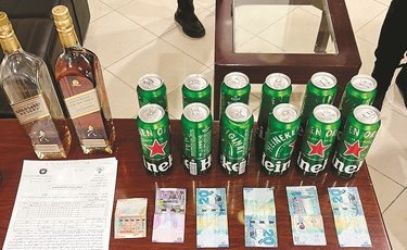 14 زجاجة خمر بحوزة مخمورين على طريق النويصيب