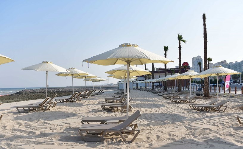 شاطئ البلاجات خدمات ترفيهية متكاملة بطاقة استيعابية 3 آلاف زائر يوميا