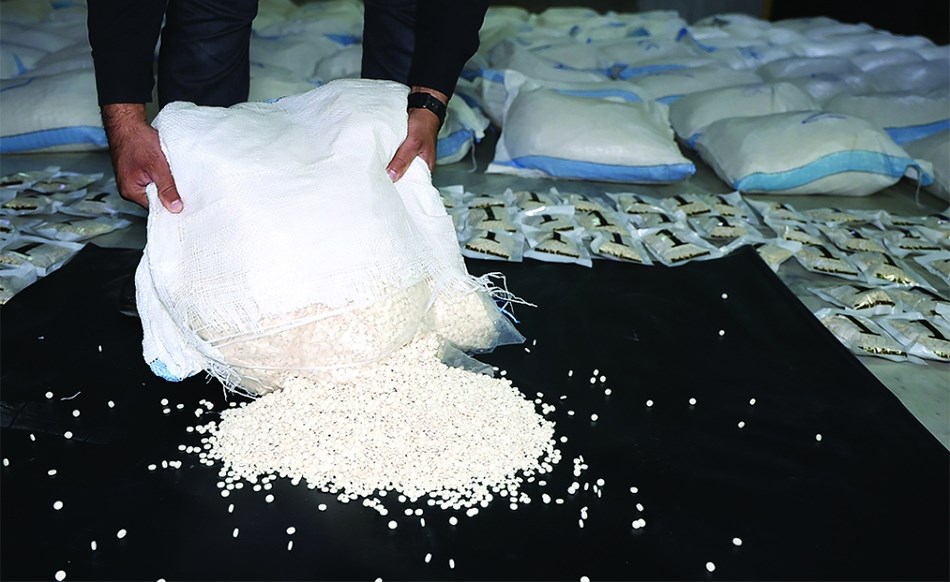 الداخلية السورية تعلن ضبط 11 مليون حبة كبتاغون قادمة من لبنان