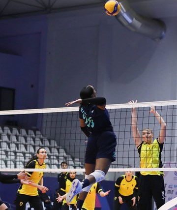 سيدات «سلوى الصباح» يواصل انتصاراته في بطولة أندية غرب آسيا للكرة الطائرة