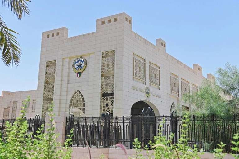 الخارجية الكويت تدين استهداف قوات الاحتلال الإسرائيلي لمنشآت عسكرية في سورية