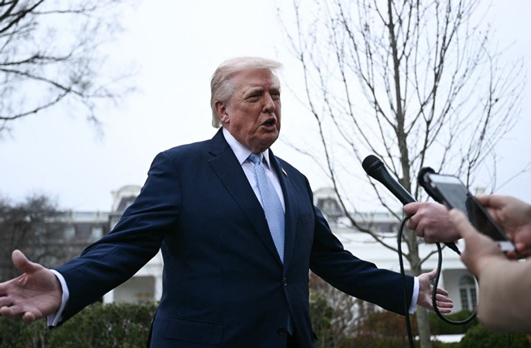 الرئيس الأميركي نقترب كثيرا من تحقيق أهداف الحرب ضد إيران وندرس تقليص جهودنا العسكرية في المنطقة