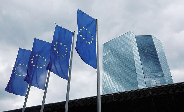 المركزي الأوروبي يرفع الفائدة ربع نقطة مئوية إلى 2 25% للمرة الأولى في نحو 3 سنوات