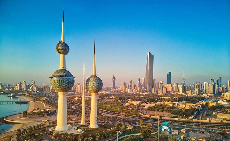 الأرصاد طقس حار ورطب والعظمى 45