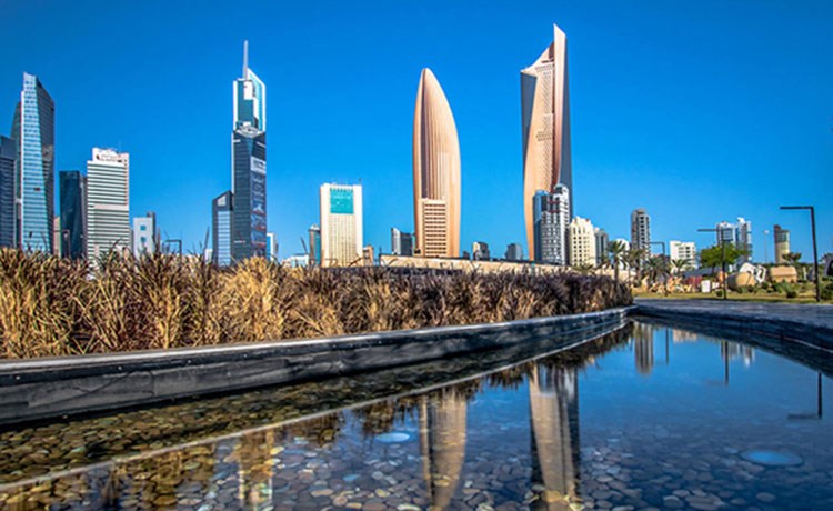 الأرصاد طقس حار ورياح مثيرة للغبار والعظمى 45