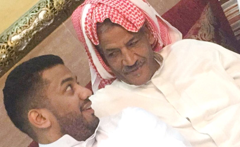 الحشاش اخترت التأليف على خطى والدي