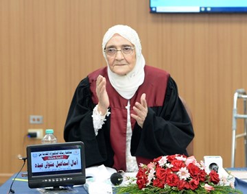 في الـ 83 من عمرها.. مصرية تحقق حلمها وتنال درجة الدكتوراه